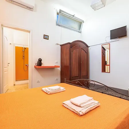 La Torre Bed & Breakfast