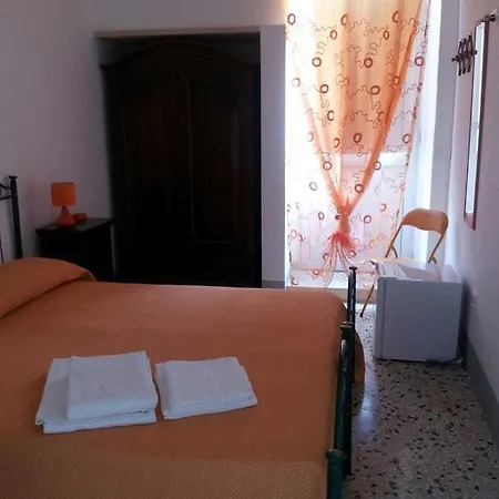 La Torre Bed & Breakfast *